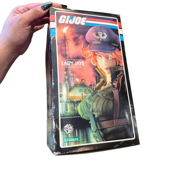 G.I. Joe Bishoujo Series Lady Jaye Collectible 1/7 Scale Pre-Painted Figure Stat - Picture 7 of 8
